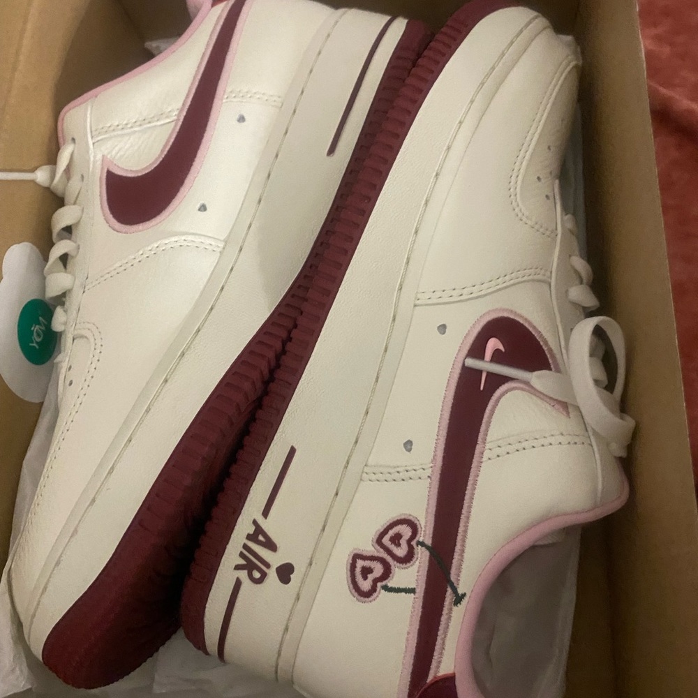 2023 Nike Air Force 1 Valentines Day